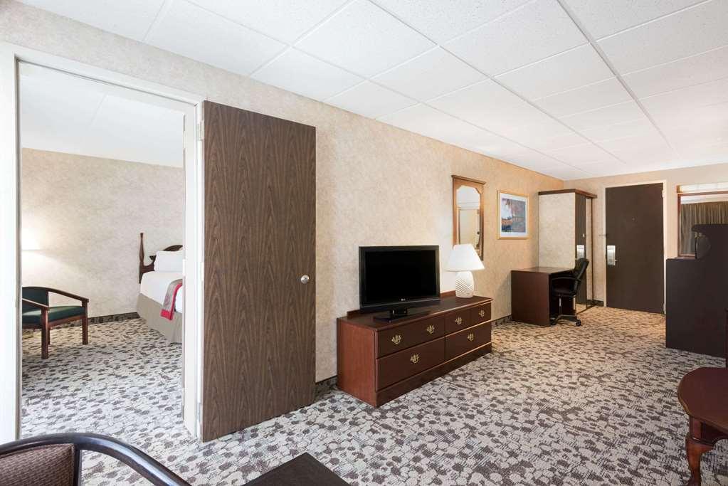 فندق Ramada Plaza By Wyndham بورتلاند، أوريغون المظهر الخارجي الصورة