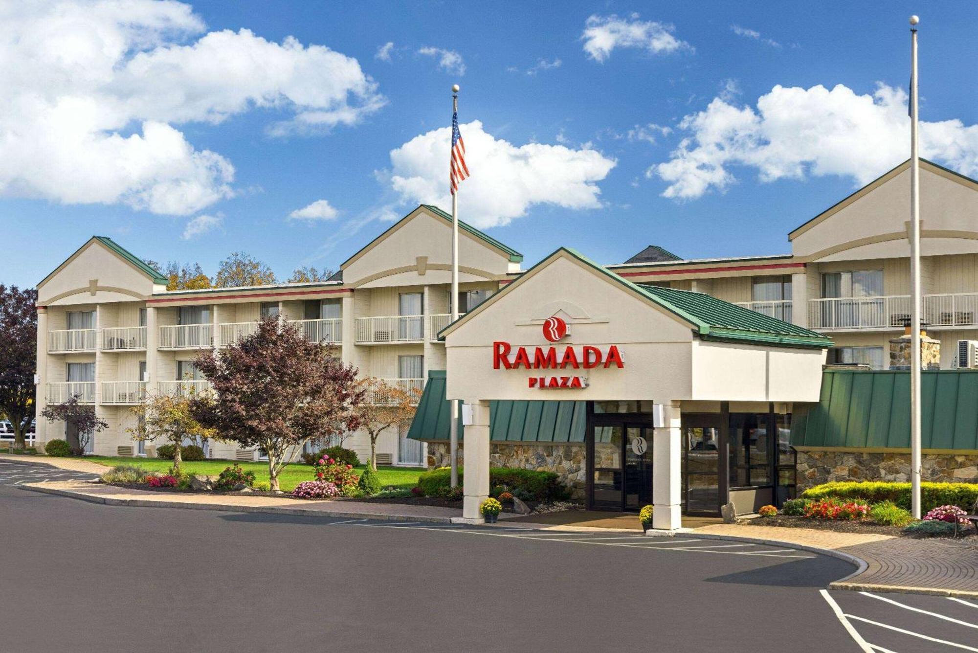 فندق Ramada Plaza By Wyndham بورتلاند، أوريغون المظهر الخارجي الصورة